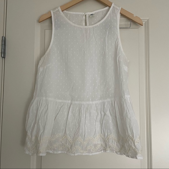 Old Navy embroidered peplum top in whipped cream color size M - Picture 2 of 6